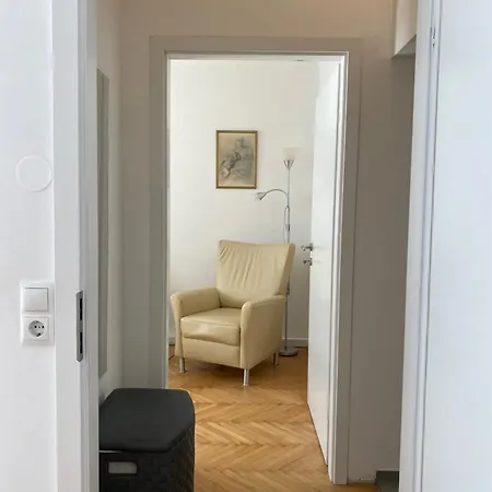 Neueroeffnung - Dietrichsteinplatz - Gratis Tiefgaragenplatz * Štýrský Hradec