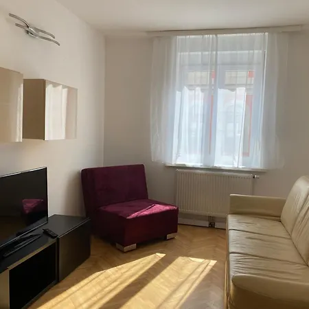 Neueroeffnung - Dietrichsteinplatz - Gratis Tiefgaragenplatz *